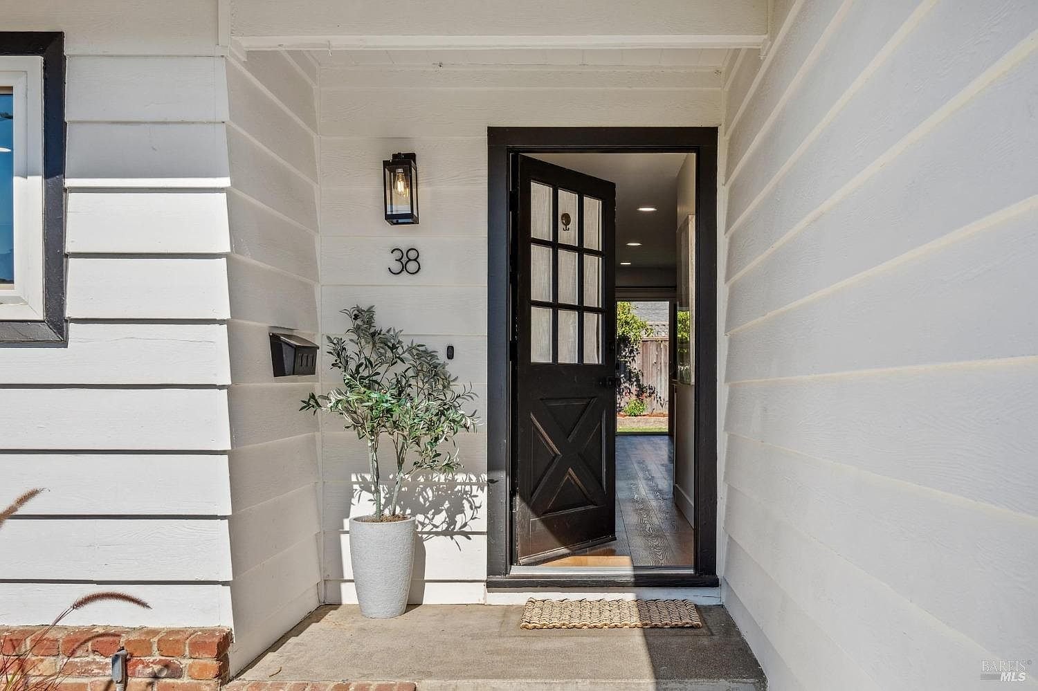 38 Seamast Passage, Corte Madera, CA 94925