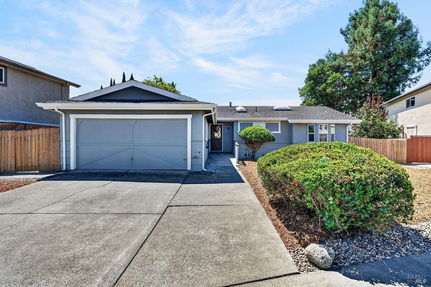 922 Cottonwood Ct, Petaluma, CA 94954